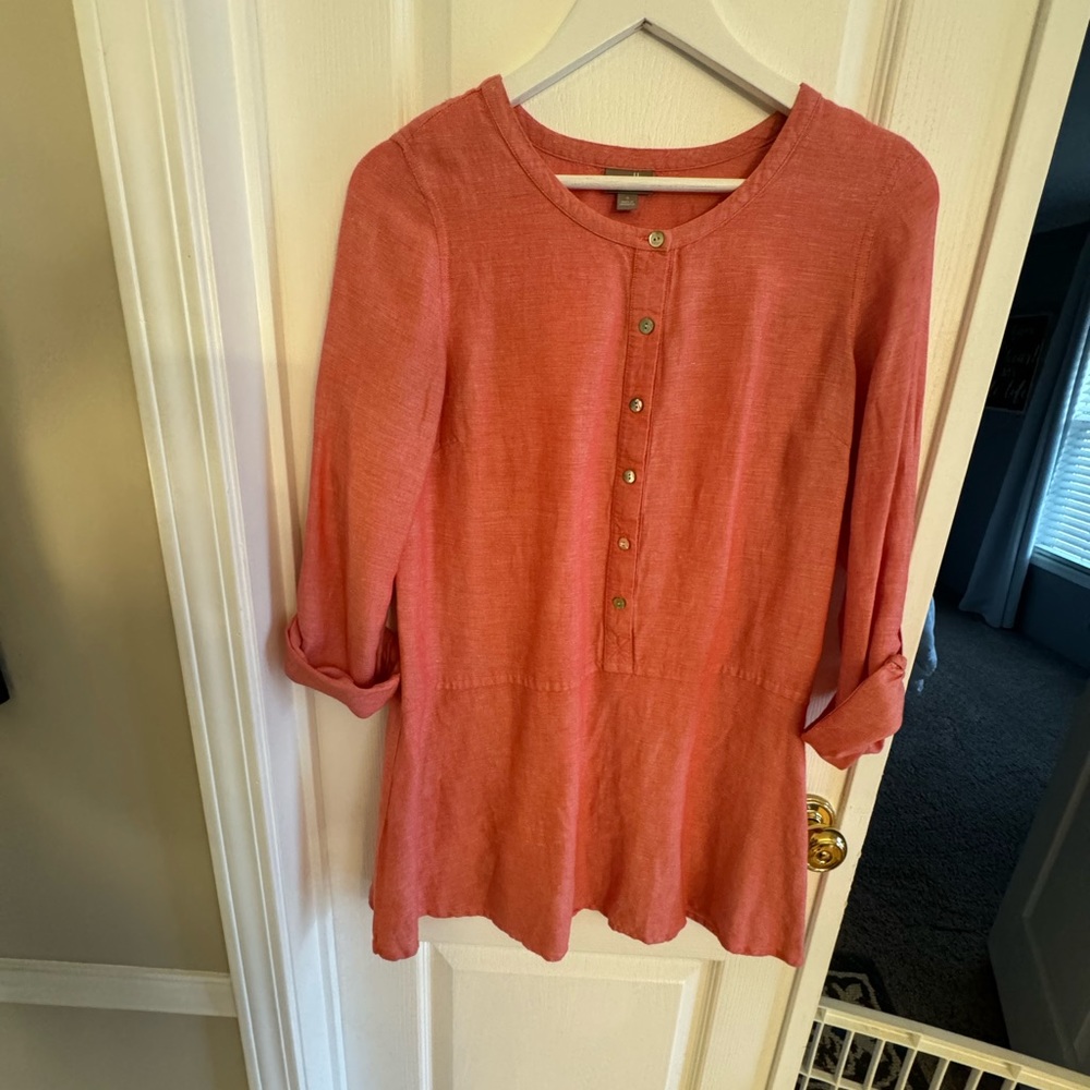 Lovely linen JJill tunic. Dress up or down it’s so great